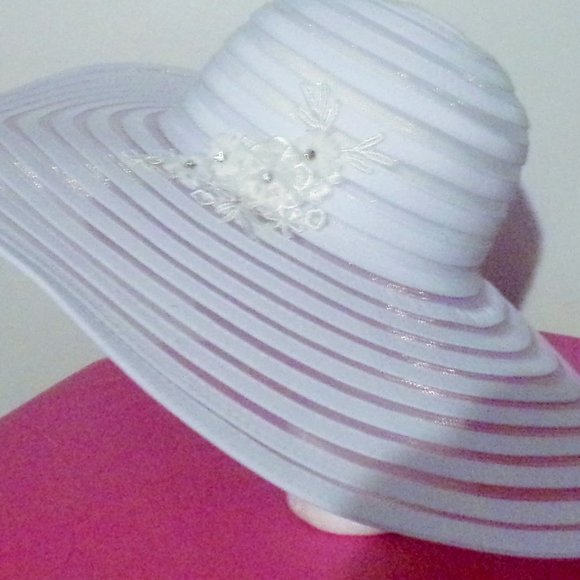Women\'s  Fashion  Saldana Derby hats